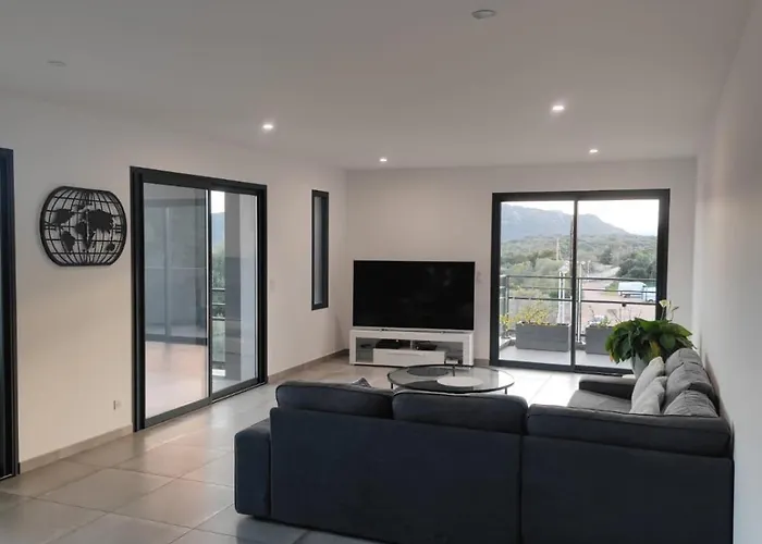 Apartment Bel Spacieux A Porto-vecchio, 10min A Pieds Du Centre *