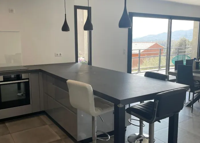 Apartment Bel Spacieux A Porto-vecchio, 10min A Pieds Du Centre